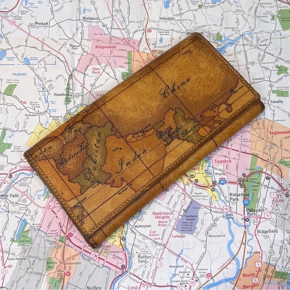 Alviero Martini Handbags - Vintage Alviero Martini Map Print Womens Italian leather & coated canvas Wallet